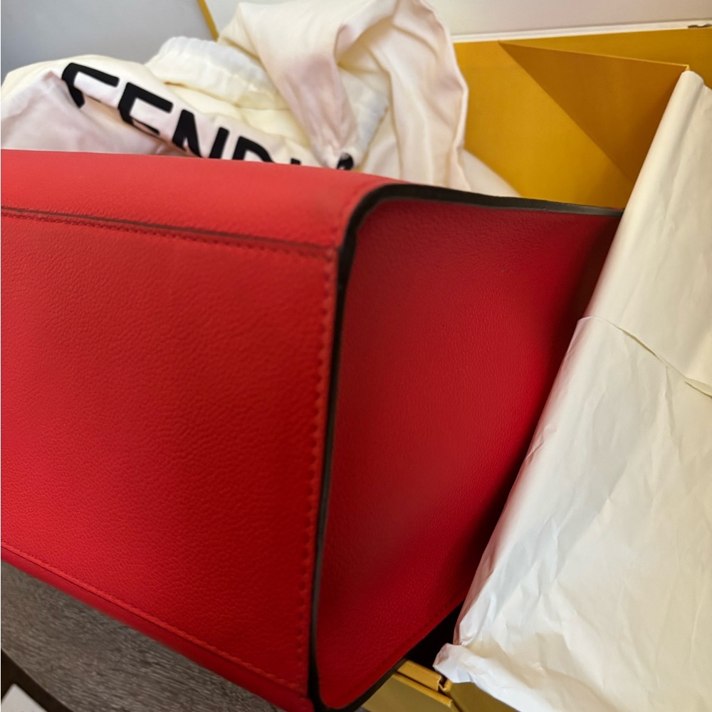 Fendi Sunshine Red Tote Bag with Tortoiseshell Handles - Picture 5 of 14